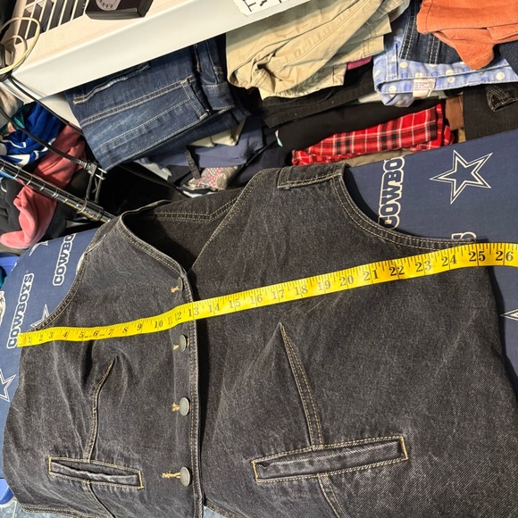 Universal Thread Black Denim Vest - Picture 4 of 6